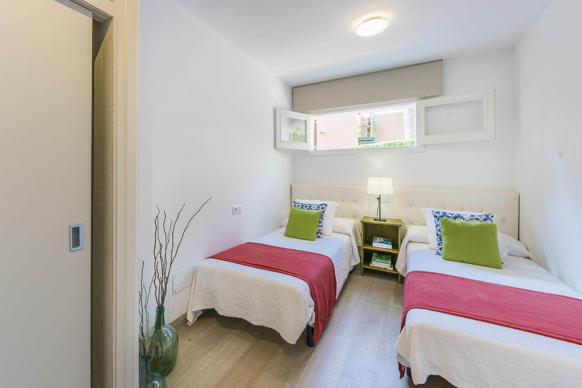Alcanada - Family Only Villa *